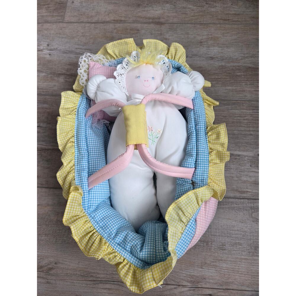 Vintage H.K. City Toys Baby Doll Gingham Moses Basket Bassinet Ruffle Pastel 80s